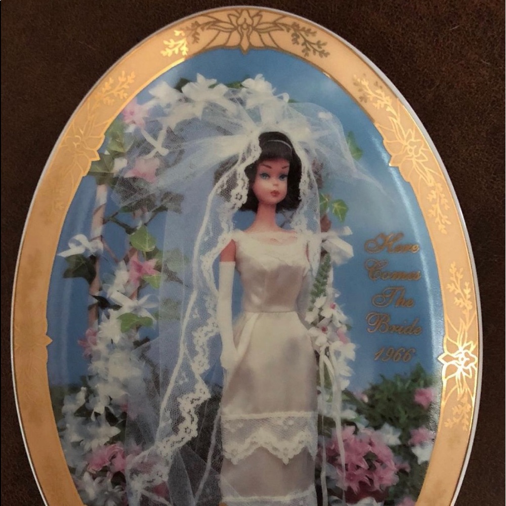 Enesco Barbie Collectors Plate Here Comes The Bride